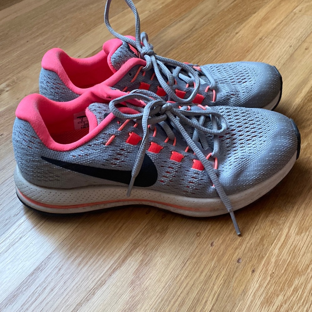 Running shoes